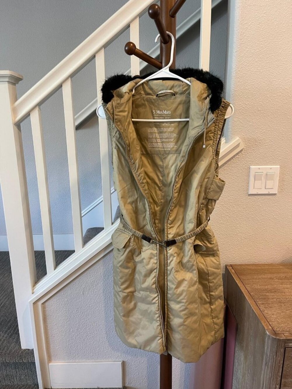 S maxmara down vest
